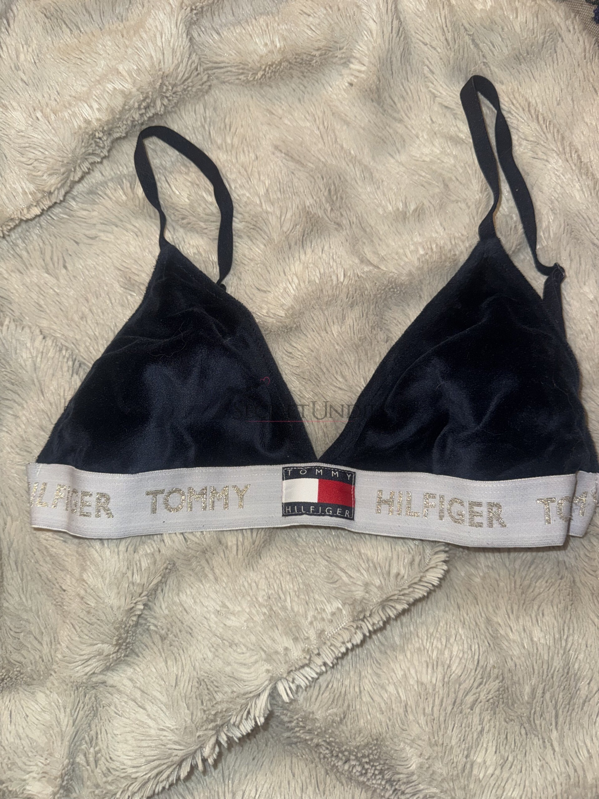 Dunkelblauer Bralette aus Samt von Tommy Hilfiger💙 2 Dunkelblauer Bralette aus Samt von Tommy Hilfiger💙 – Bild 2