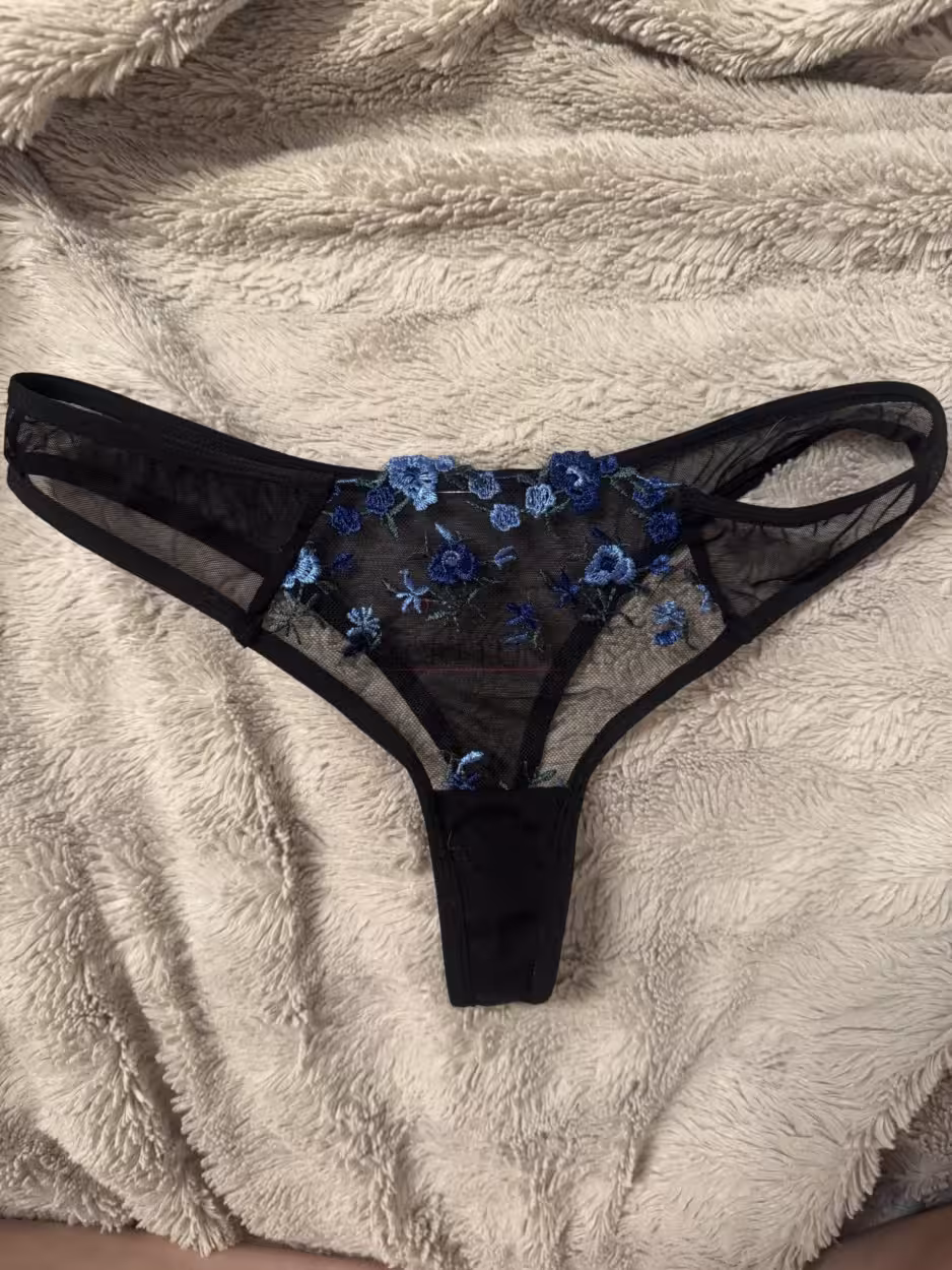 Sexy Schwarzer Tanga mit blauen Details 🦋 – Bild 2