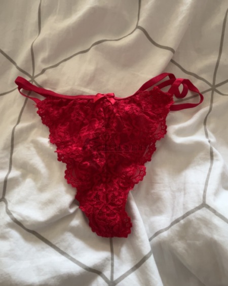 Feiner roter Spitzen - Tanga