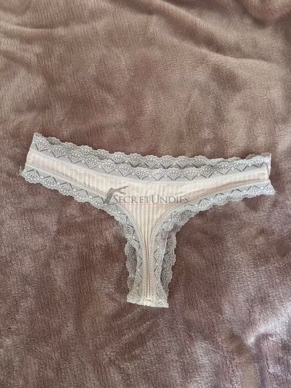 Rosa Spitzen-tanga gr. S -2 Tage getragen – Bild 2