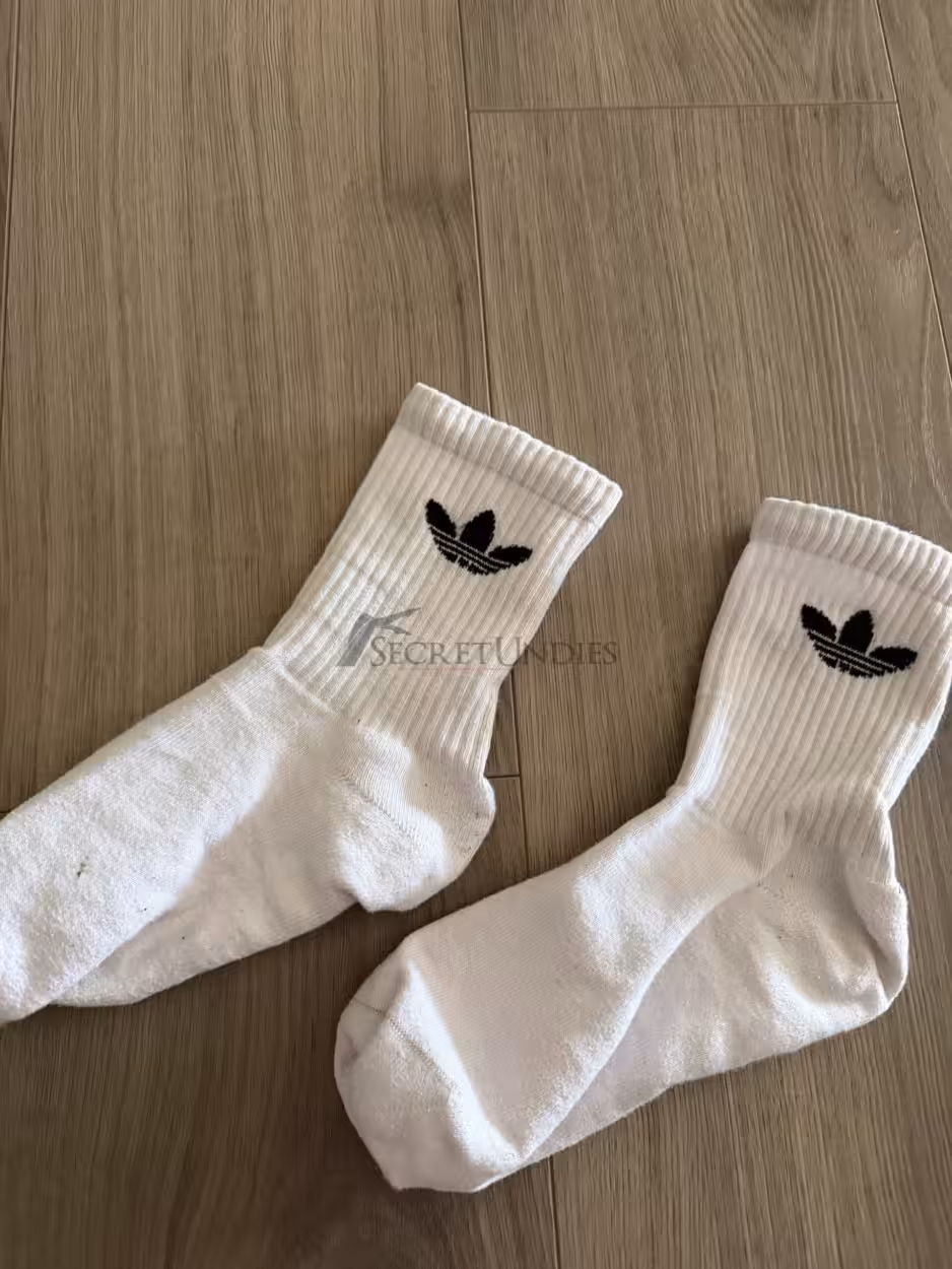 Getragene Adidas Socken – Bild 3