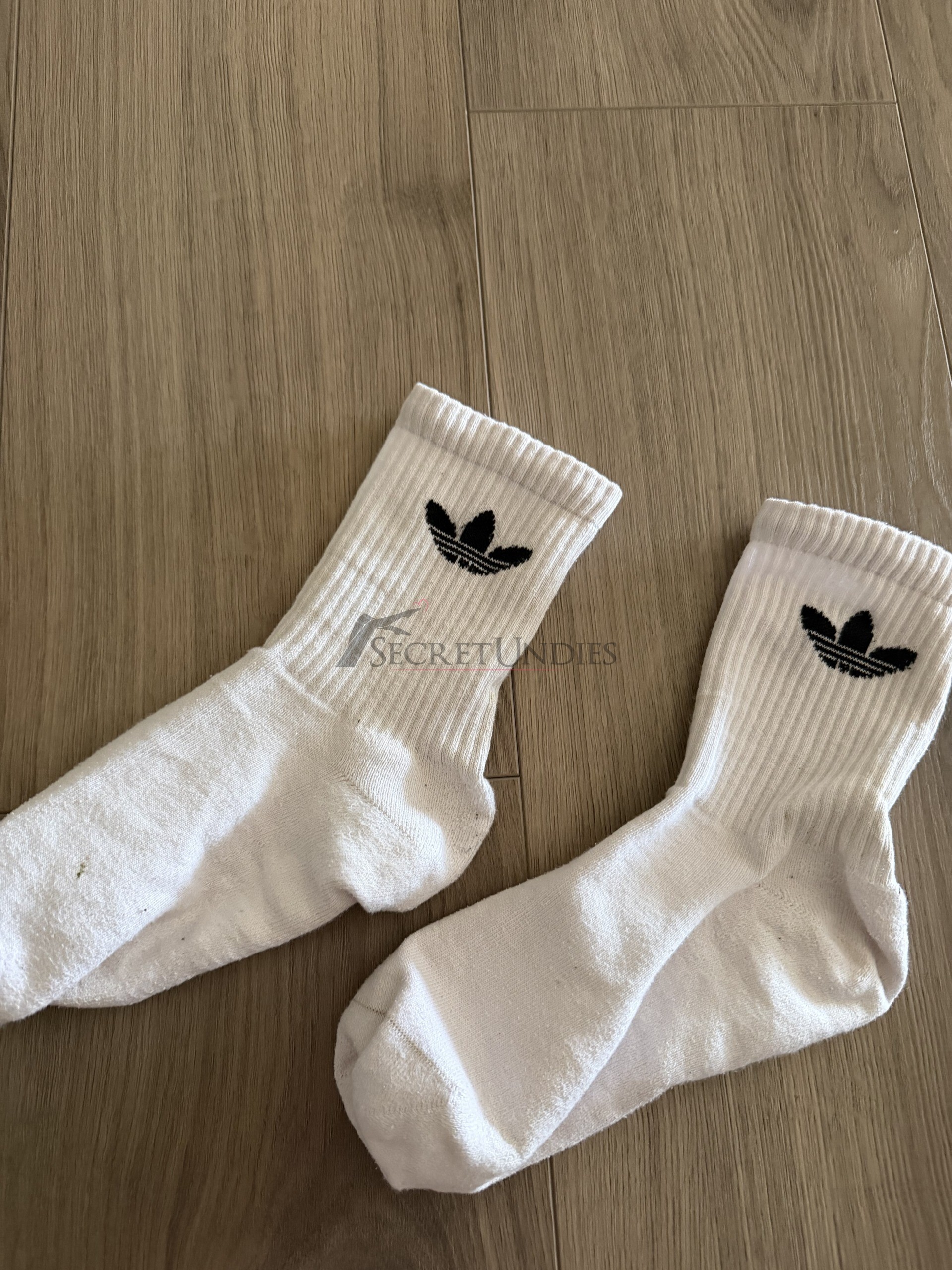 Getragene Adidas Socken 3 Getragene Adidas Socken – Bild 3