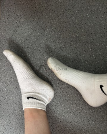 Weiße Nike Sochen-3 Tage getragen