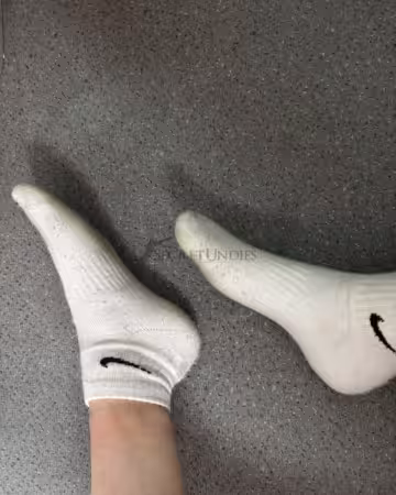 Weiße Nike Sochen-3 Tage getragen