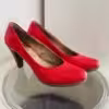rote Pumps, getragen