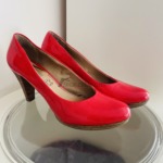 rote Pumps, getragen 9 rote Pumps, getragen