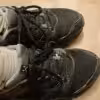 Viel getragene Wanderschuhe