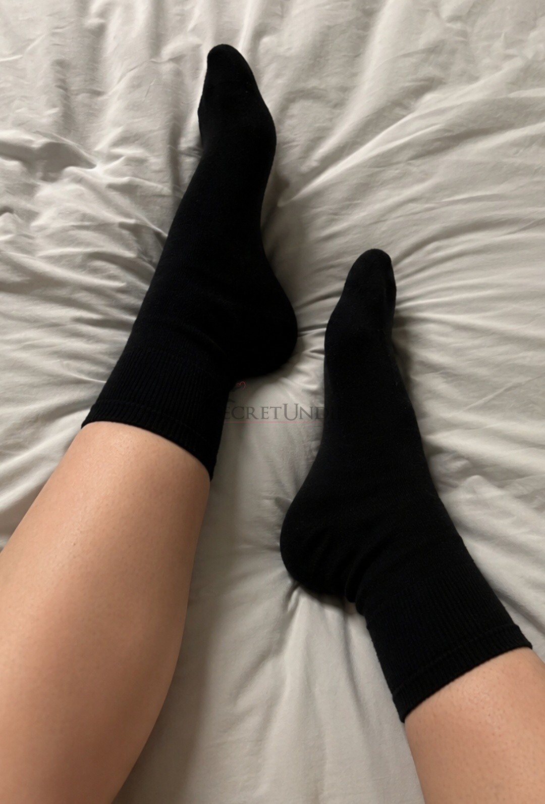 Getragene schwarze Socken – After-Shift-Note