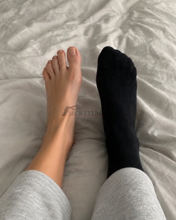 Getragene schwarze Socken – After-Shift-Note