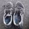 Viel getragene Wanderschuhe