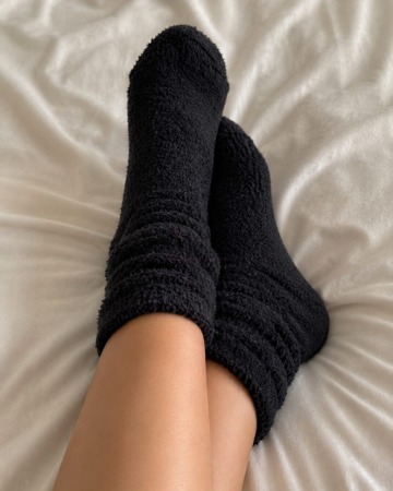 Schwarze Kuschelsocken – 2 Tage getragen