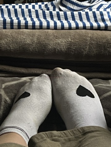 2 Tage getragene Socken. 16 std in Schuhen.