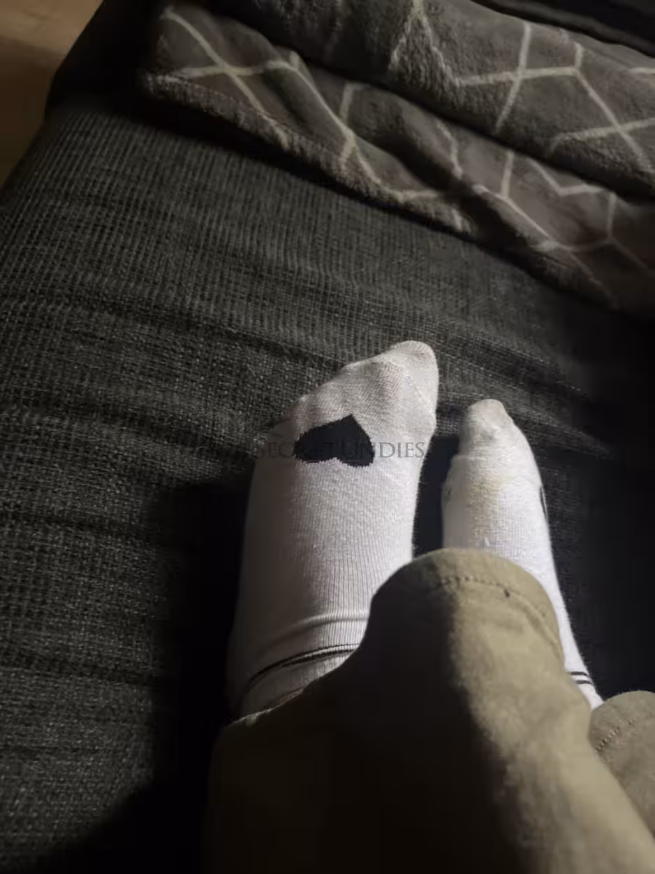 2 Tage getragene Socken. 16 std in Schuhen. – Bild 2