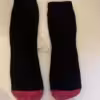 Verschieden farbige Socken - mind. 2 Tage getragen