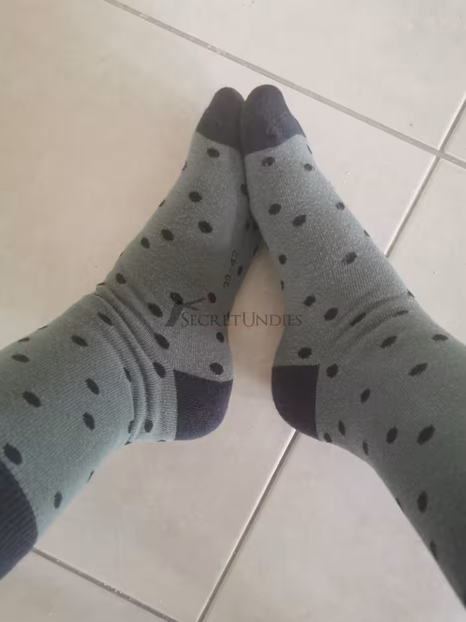 Tolle Socken, kaum getragen, gerne nach Wunsch des Kunden 1 Tolle Socken, kaum getragen, gerne nach Wunsch des Kunden