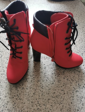 Rote Stiefel