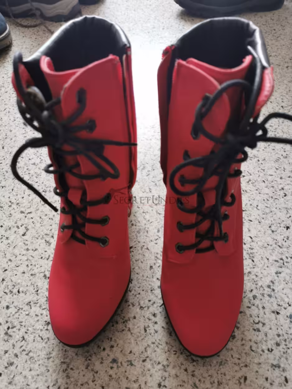 Rote Stiefel – Bild 3