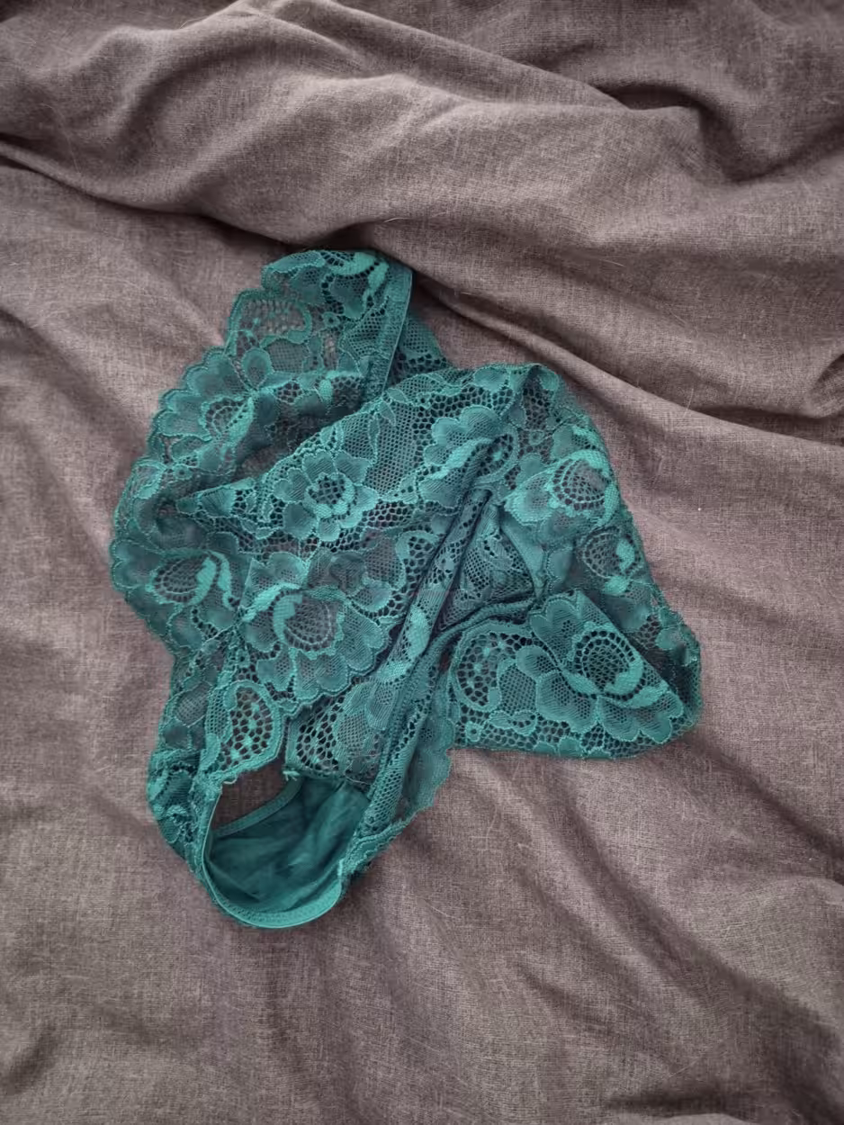 Grüne Hotpants Spitze – Bild 2