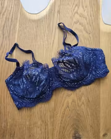 Kategorie getragene Jeans & Hosen kaufen 39 Ein Hauch aus Spitze und nichts von Victoria's Secret