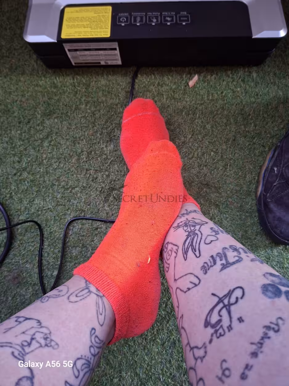 Sneaker Socken Neon-Orange 3 Tage getragen 4 Sneaker Socken Neon-Orange 3 Tage getragen – Bild 4