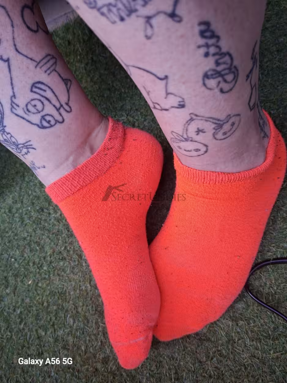 Sneaker Socken Neon-Orange 3 Tage getragen 1 Sneaker Socken Neon-Orange 3 Tage getragen