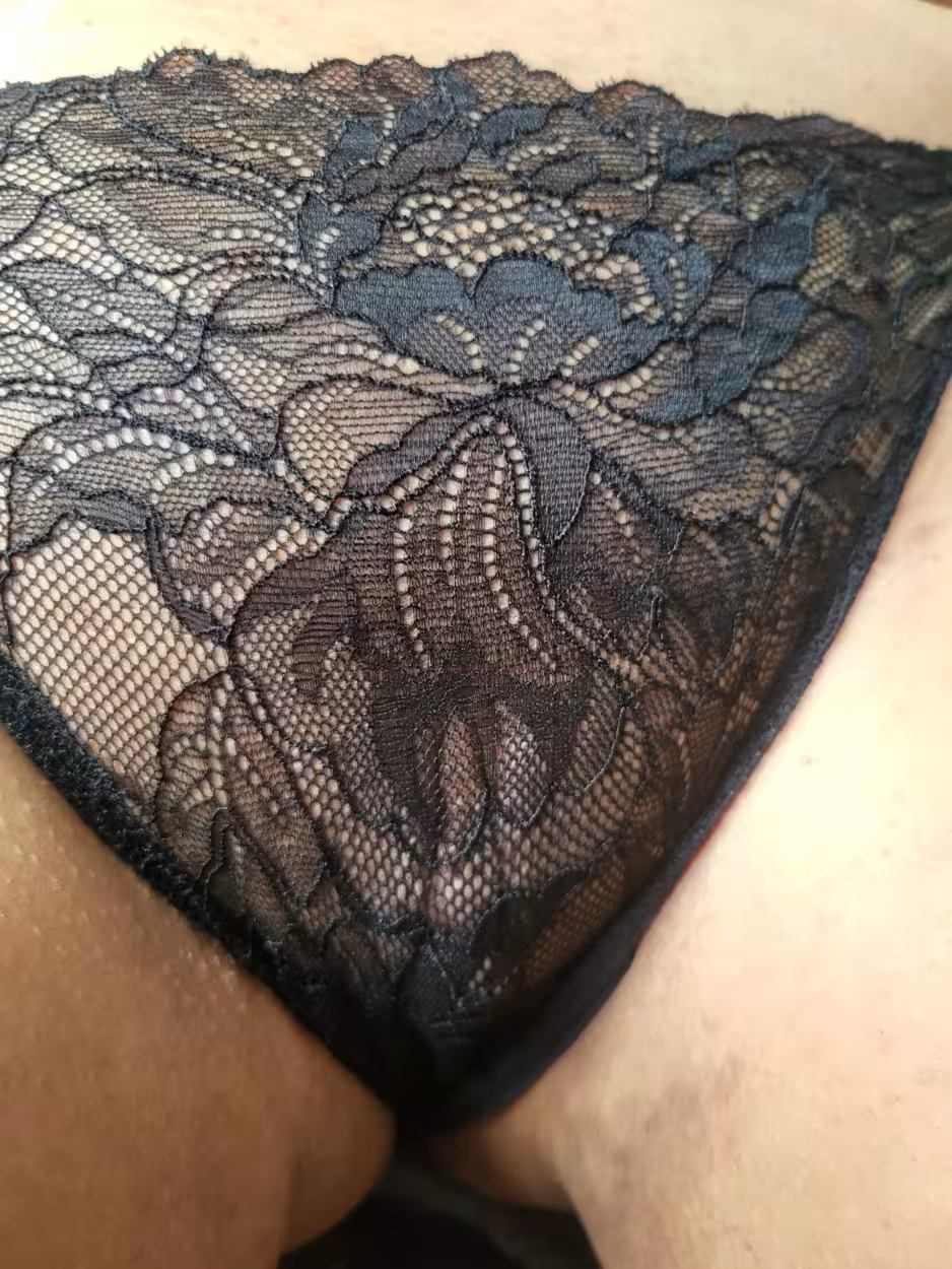 Black Spitzentanga – Bild 3