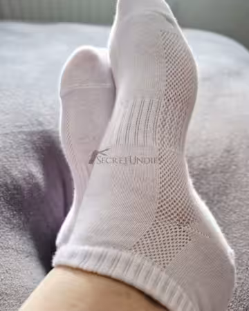 Kategorie getragene Jeans & Hosen kaufen 27 Sneakersocken, Gr. 41, mit langer Küchenschicht