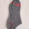 Authentisch getragene Sneaker Socken
