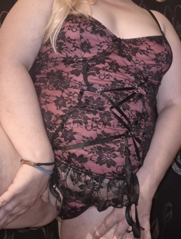Sexy Set mit Corsage und Tanga lila schwarz mit Schnürung