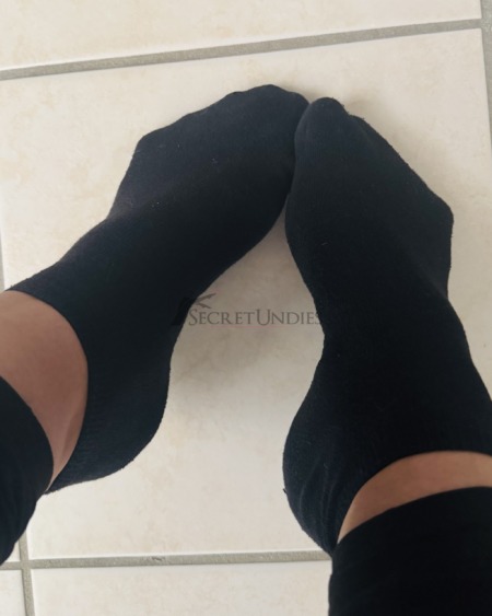 Sneakersocken (nach Wunsch getragen)