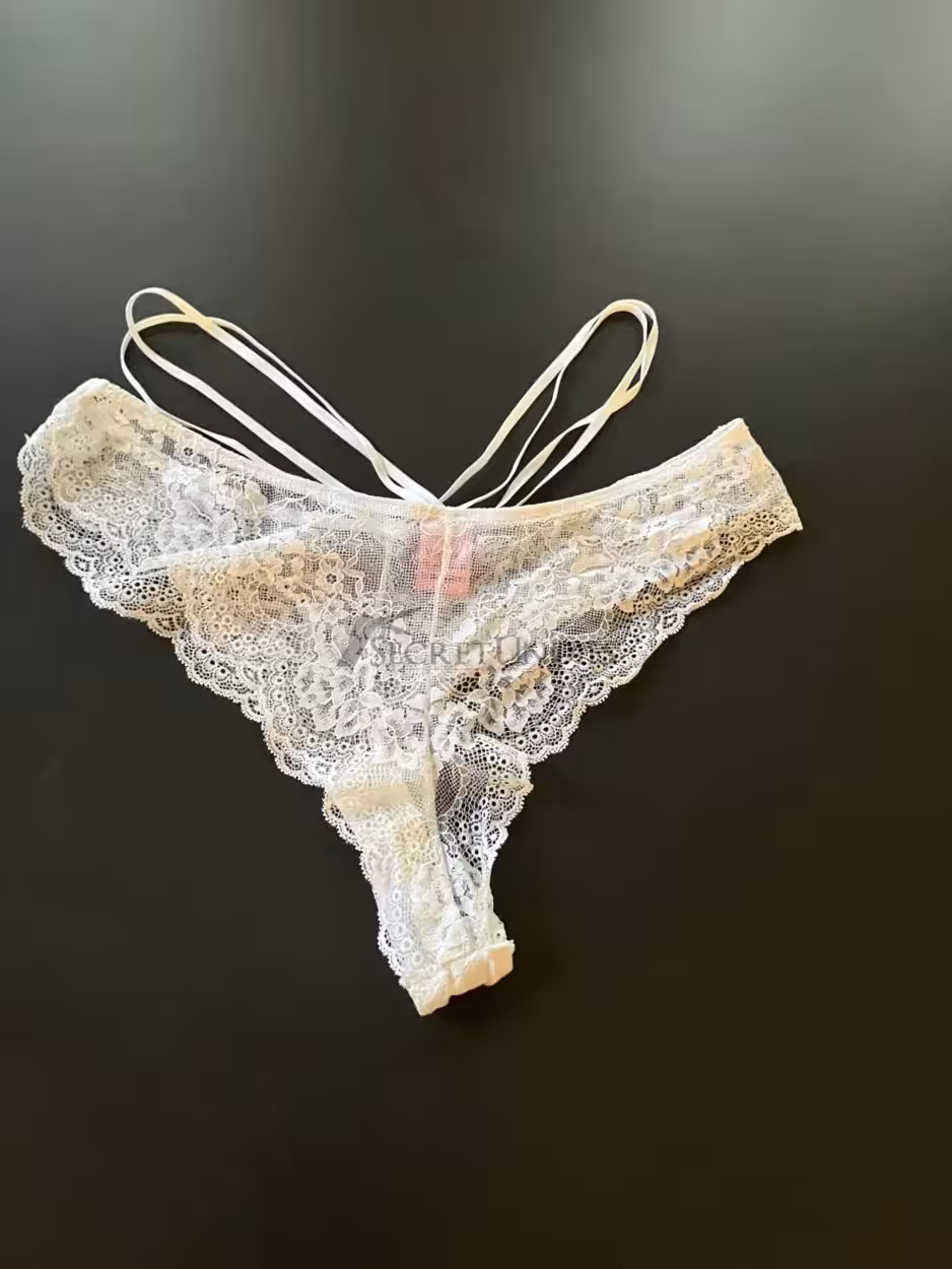 Brasilian-String mit Spitze – Bild 4