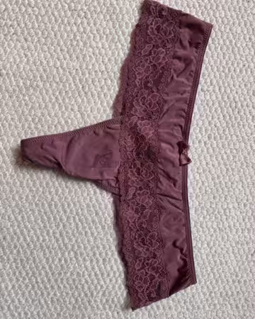 Kategorie getragene Jeans & Hosen kaufen 25 Spitzen Tanga Hunkemöller gr.S