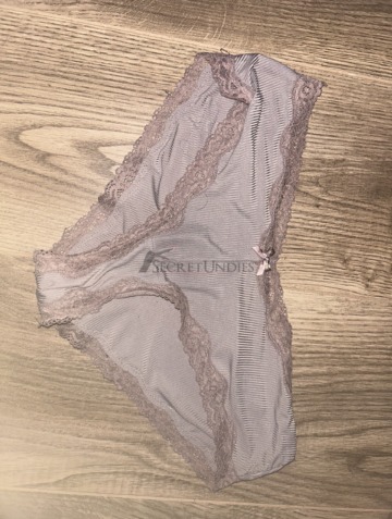 Tanga in Rosa 2 Tage getragen.