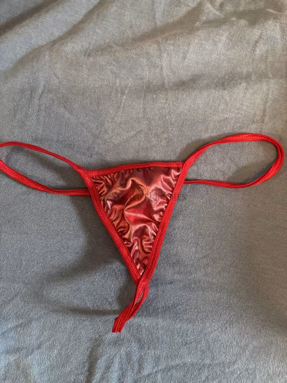 Roter String- 2Tage getragen – Bild 3