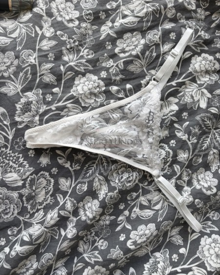 White Lace Dream – Eleganter Spitzen-String🤍