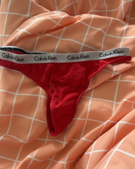 Ruby Classic – Roter Calvin Klein String❤️