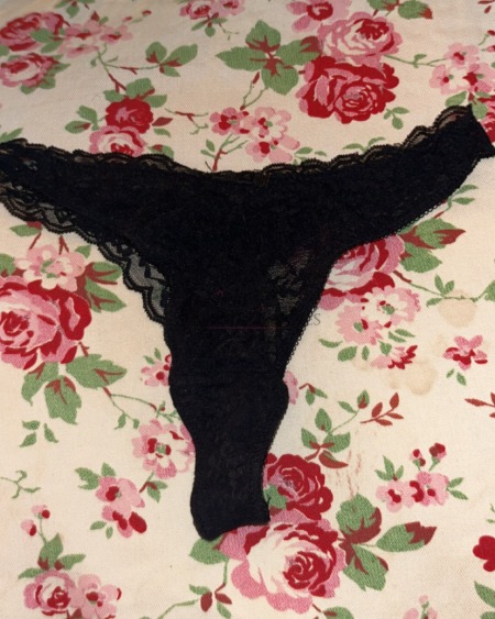 Midnight Lace String Spitze 🖤