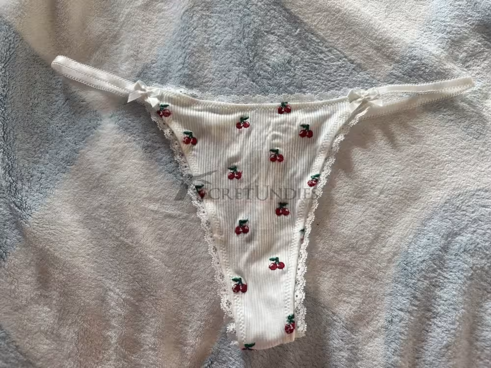 🍒 Weißer Slip mit Kirschen 🍒 – Bild 2
