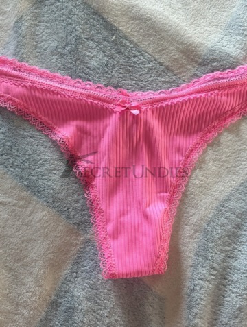 Pinker Slip mit Schleifchen