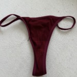 Burgundy Bliss – Mein bordeauxroter Lieblingsstring❤️ 6 Burgundy Bliss – Mein bordeauxroter Lieblingsstring❤️