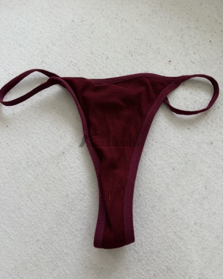 Burgundy Bliss – Mein bordeauxroter Lieblingsstring❤️