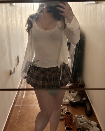Verspielter & unwiderstehlicher slip einer süßen schülerin (18) xs