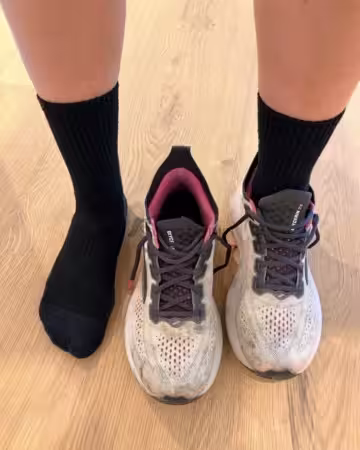 Kategorie Getragene Strümpfe kaufen: Authentische Produkte 29 🔥 Duft nach dem Joggen 🔥 - Größe 40