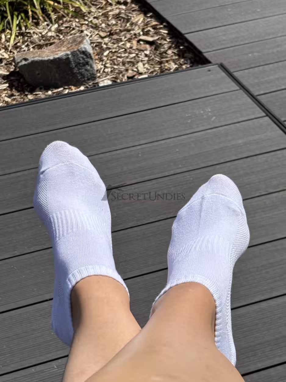 🤍 getragene weiße Sneakersocken – Sommer, Arbeit & Sport 🤍