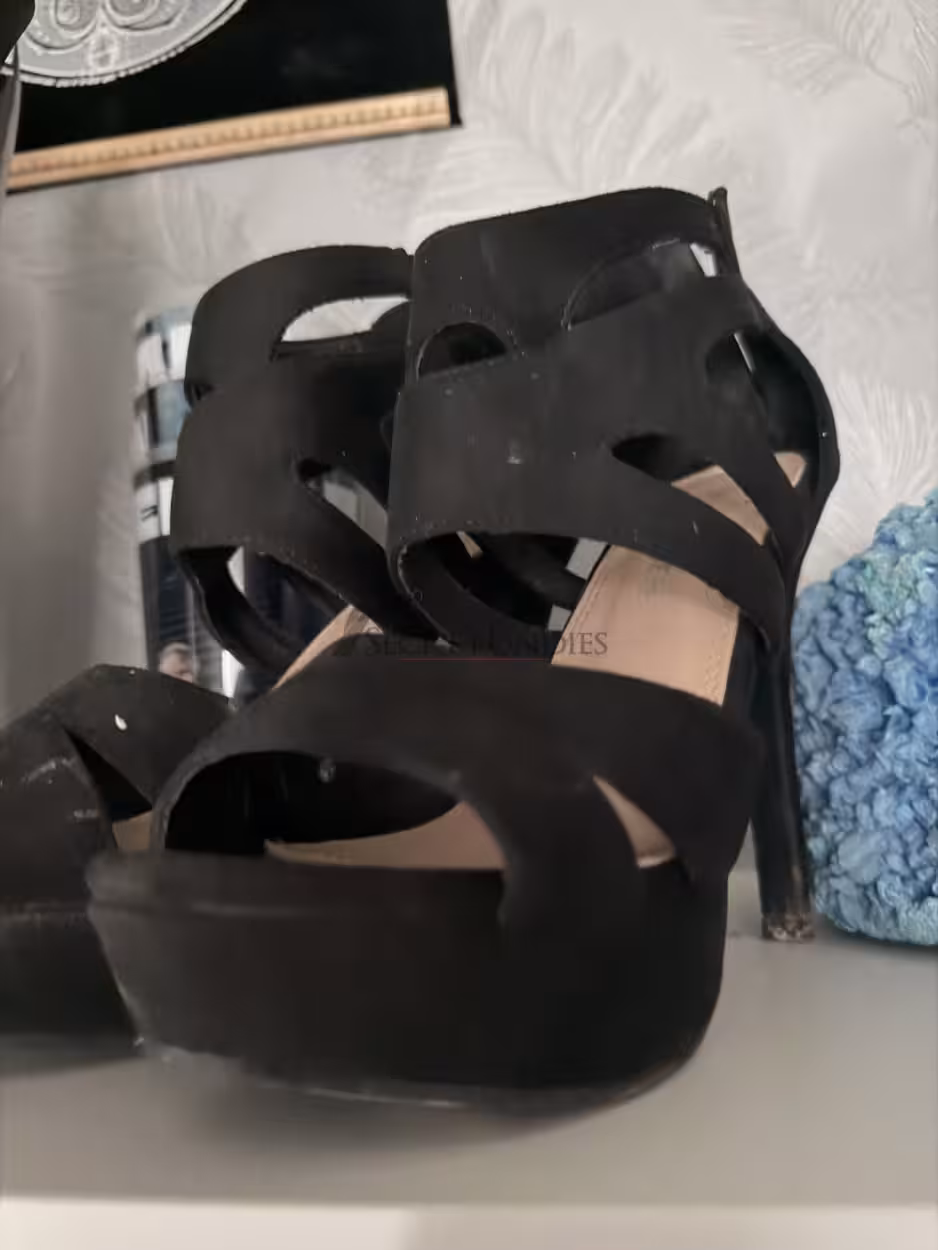 Offene schwarze High Heels – Bild 3