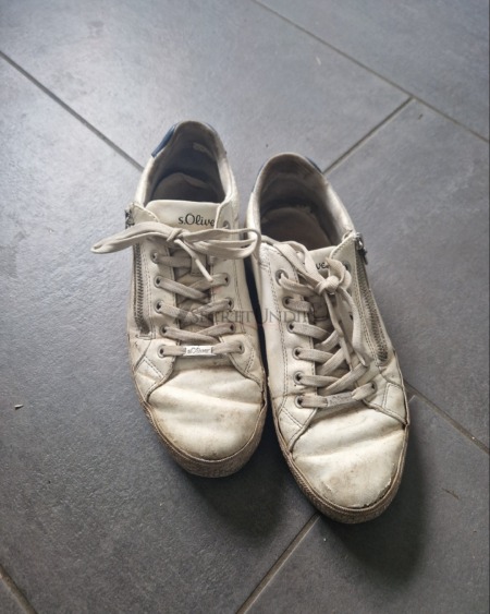 Schuhe Sneaker
