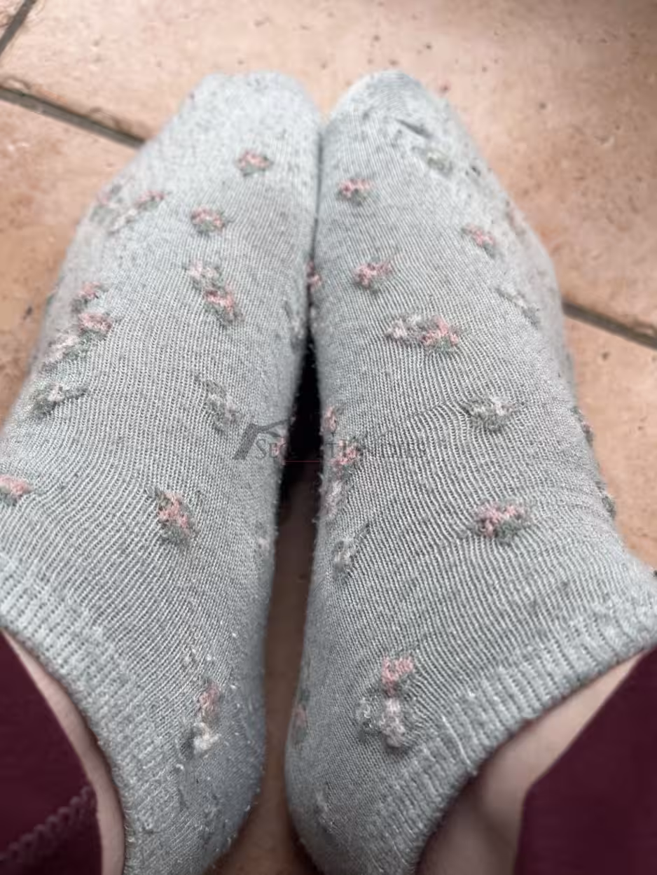 Getragene Blümchen Sneaker Socken, Individuelle Tragezeit – Bild 3