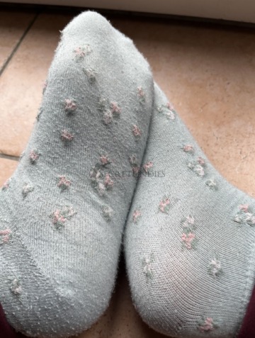 Getragene Blümchen Sneaker Socken, Individuelle Tragezeit