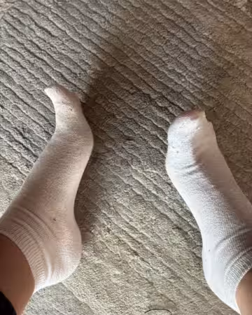 Kategorie getragene Jeans & Hosen kaufen 33 Sneaker Socken weiß getragen