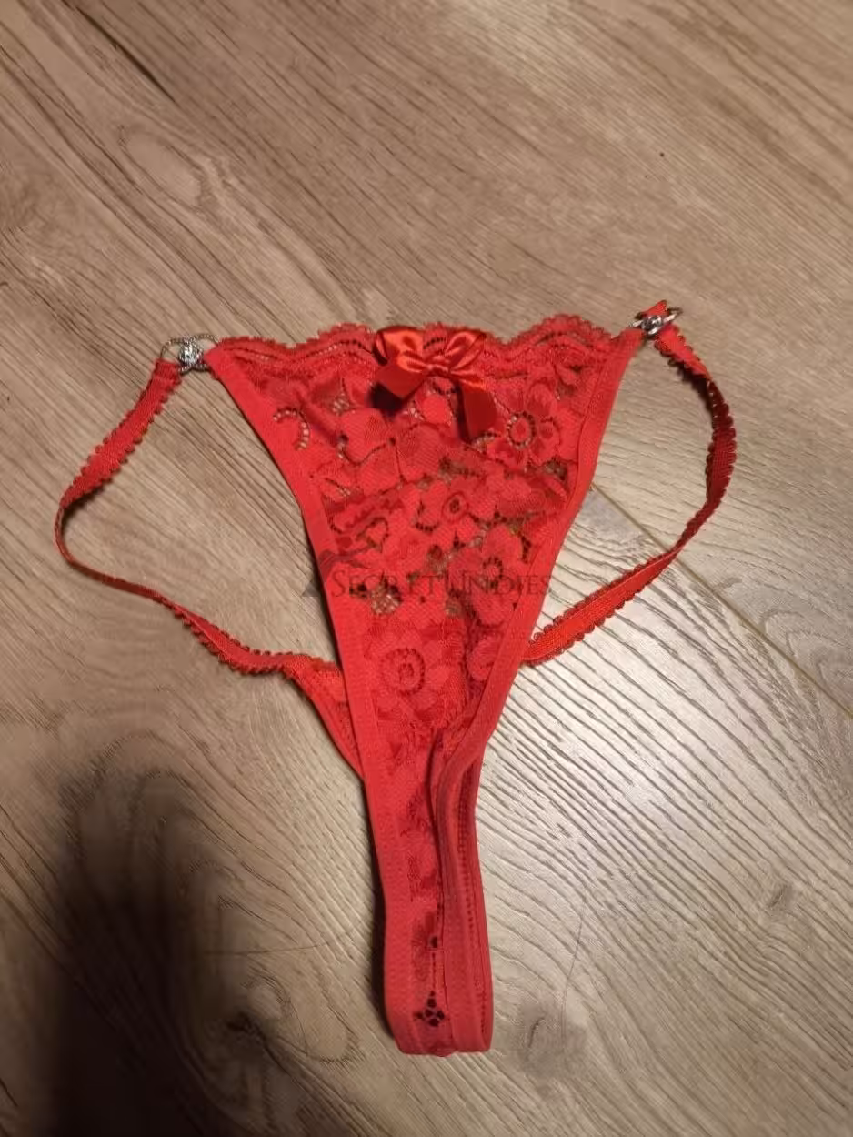 ❤️ Getragener Scarlet Jewel String – Rot 3 ❤️ Getragener Scarlet Jewel String – Rot – Bild 3